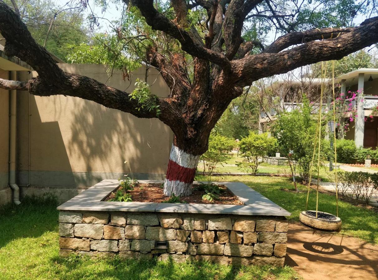 Heritage Resort Hampi Esterno foto