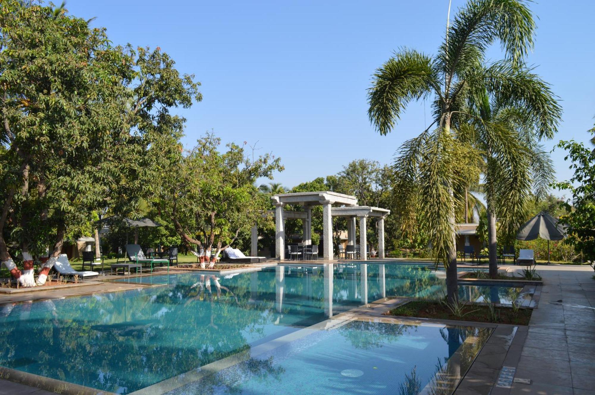 Heritage Resort Hampi Esterno foto